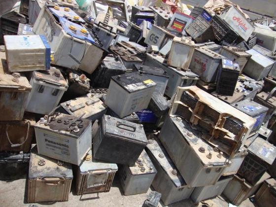 Lead battery scrap/used car battery scrap - Image 4